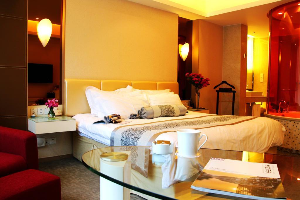 International Conference Hotel Of Nanjing Нанкін Номер фото